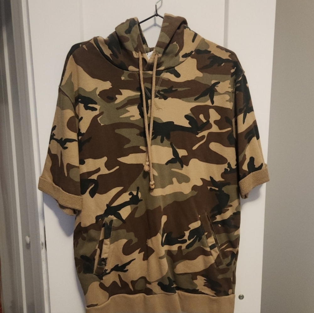 Mens M hoodie